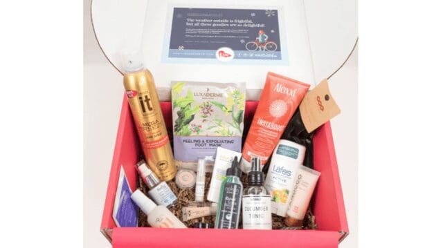 Review: December 2019 H2BAR Deluxe Box — How to be a Redhead - Redhead ...