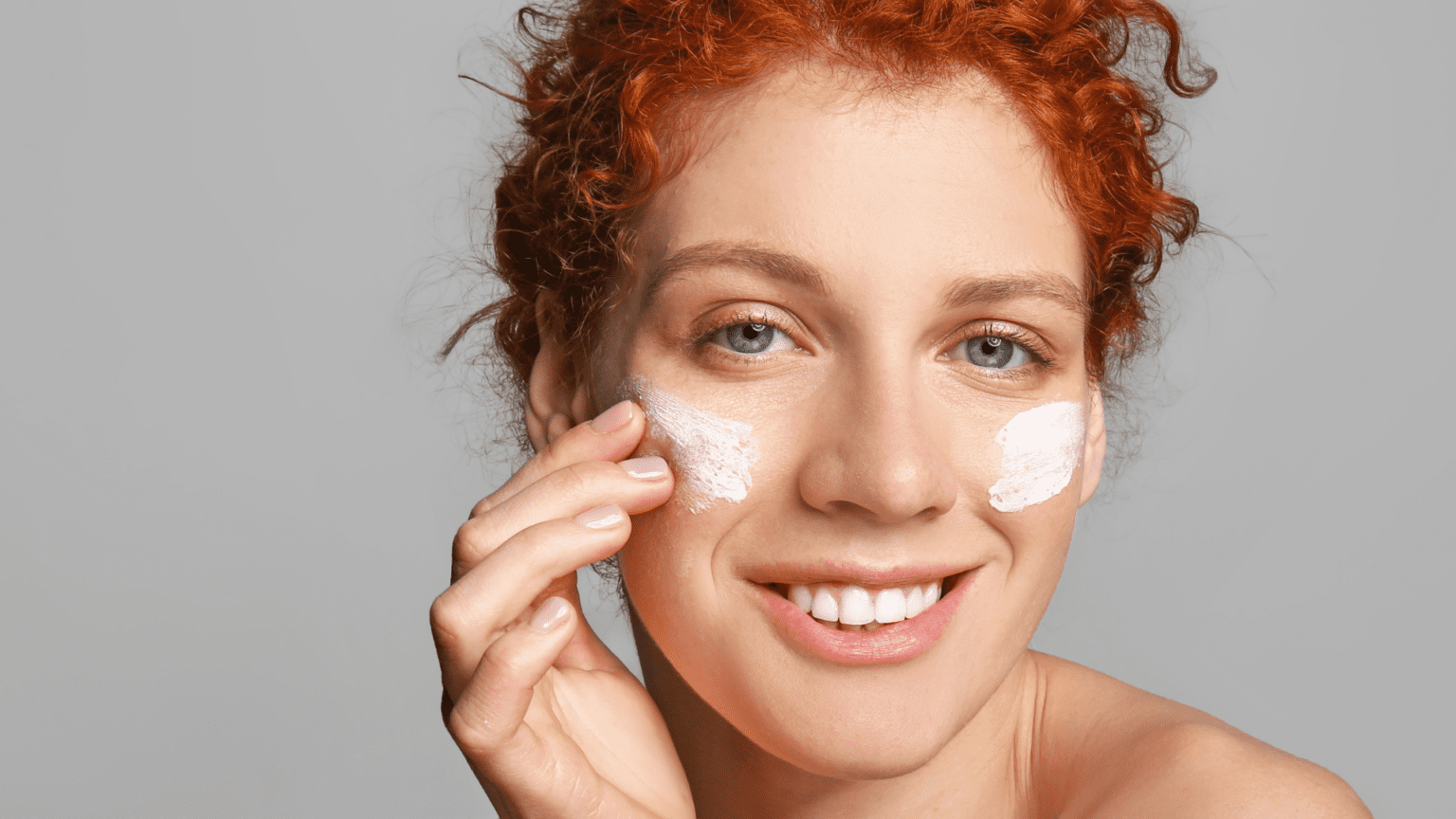 Must Try Sunscreen Application Tools + Tricks for Redheads