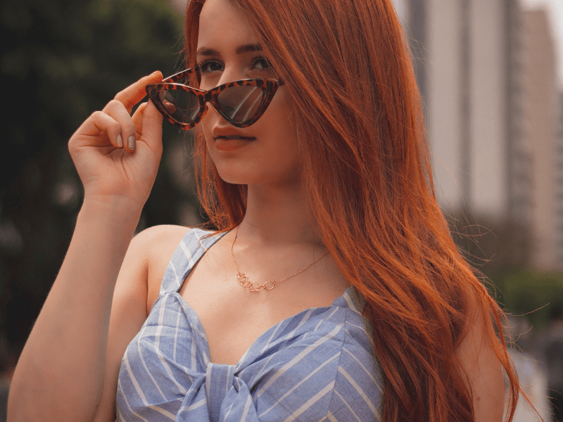 9 Best Summer Outfit Inspo Ideas for Redheads in 2024