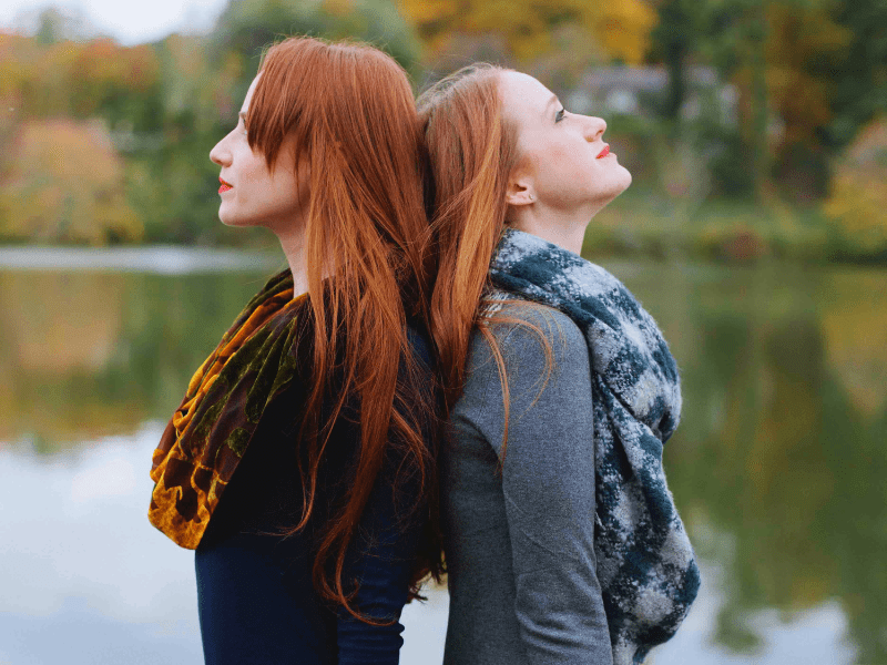 Fall Fashion for Redheads: 3 Trendy Looks to Try This Season